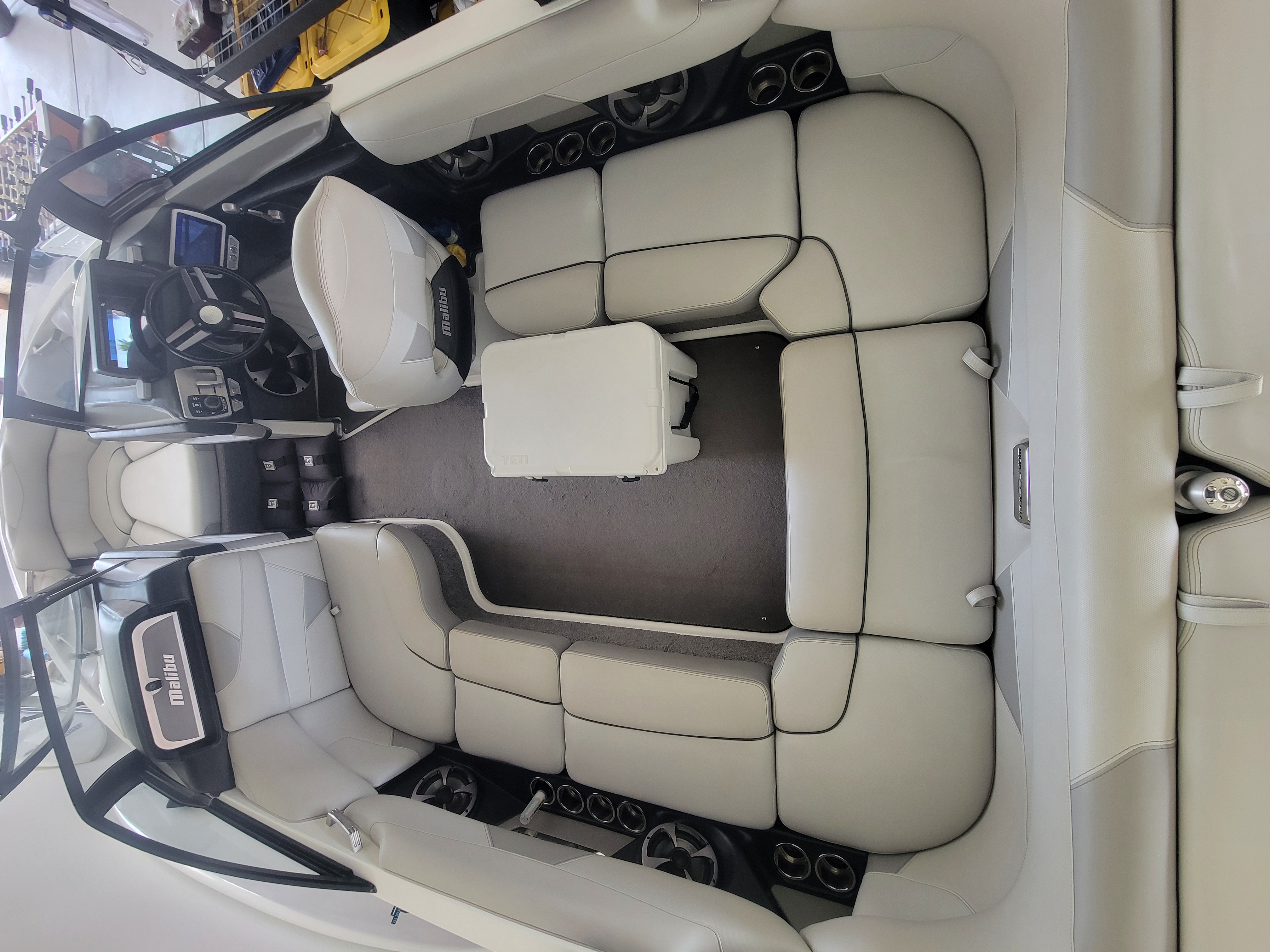  2017 Malibu Wakesetter 22 VLX Icon